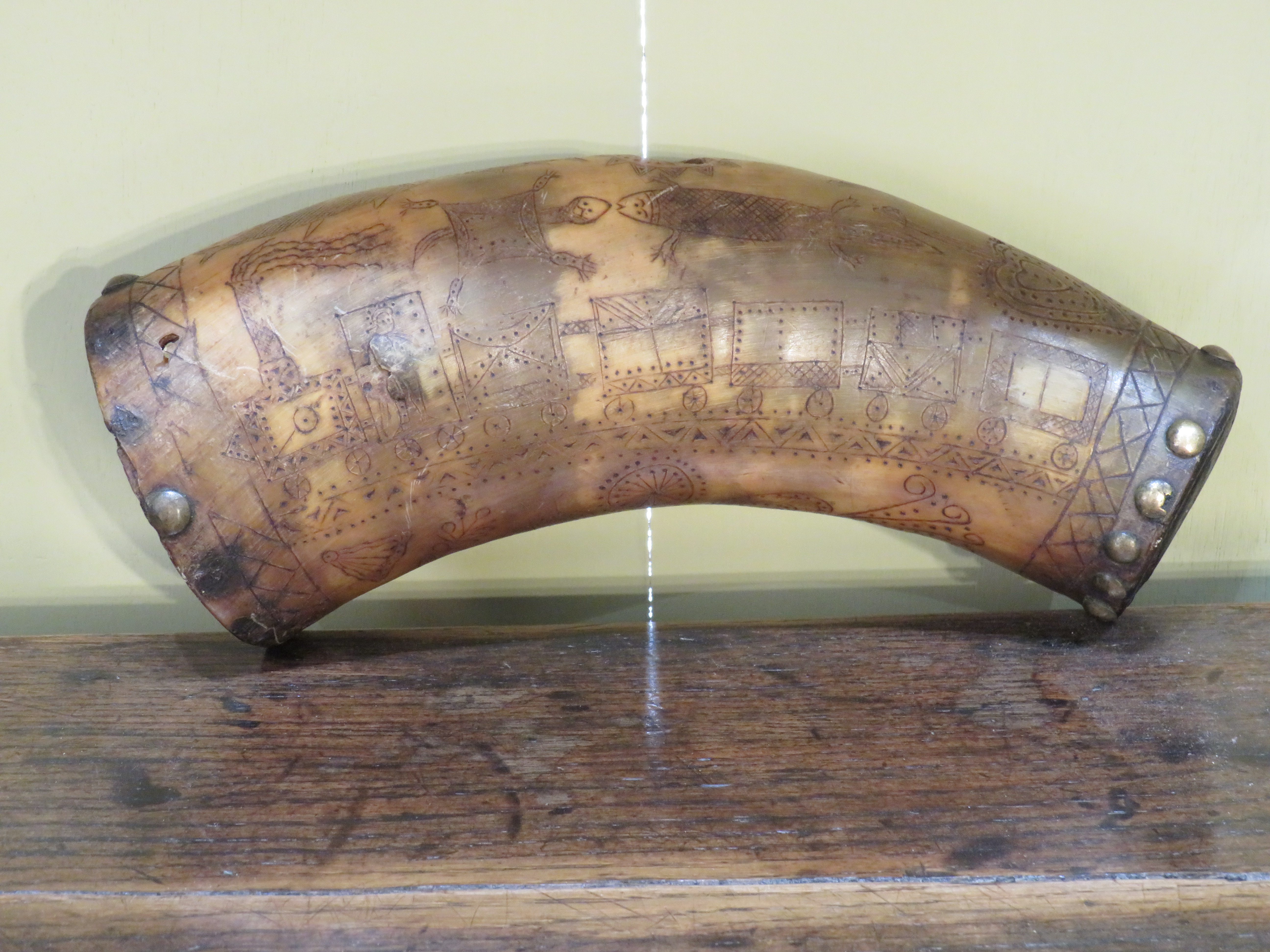 SCRIMSHAW Horn vessel,  Dated 1800 English folk art.
