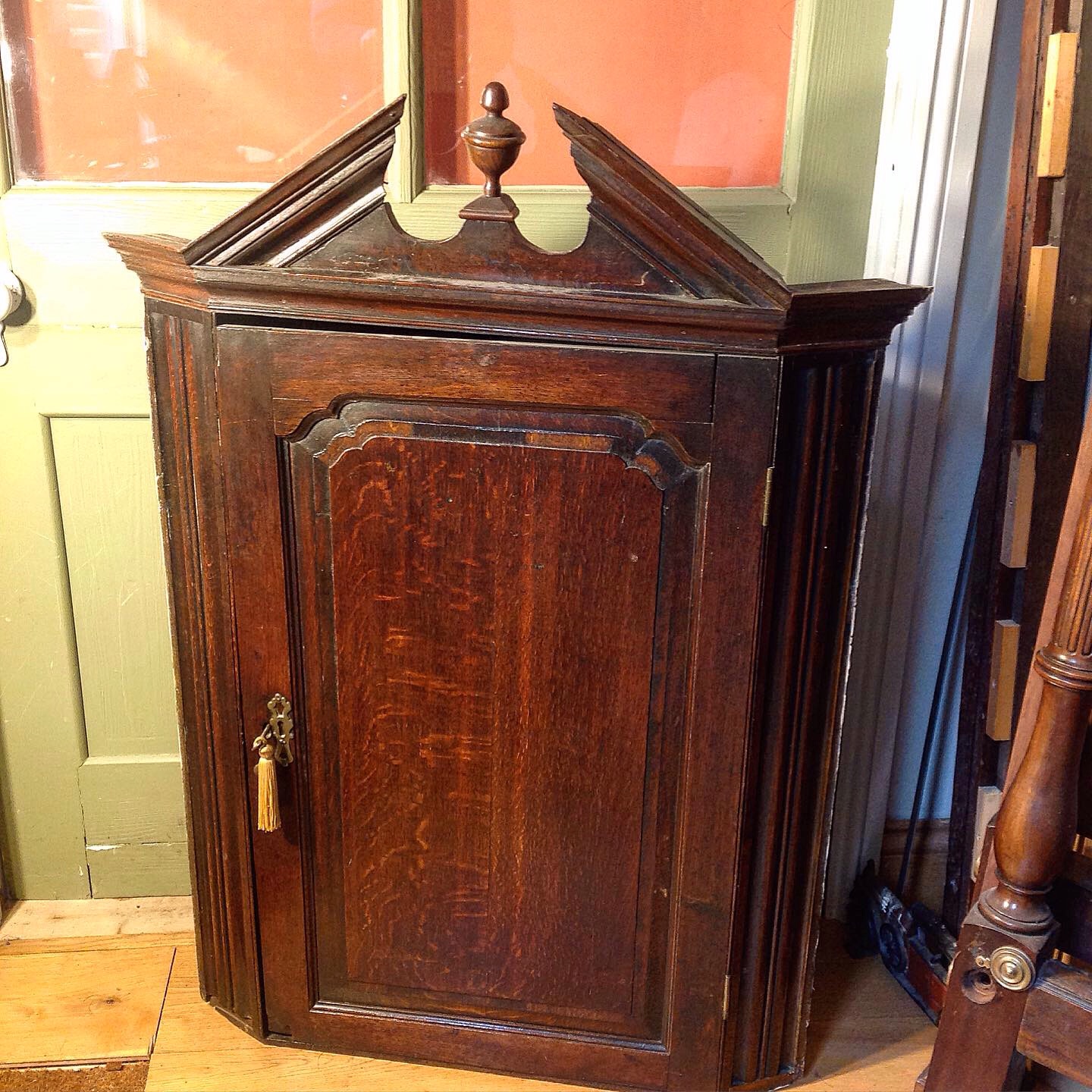 An English oak c. 1760 AD Corner Cupboard